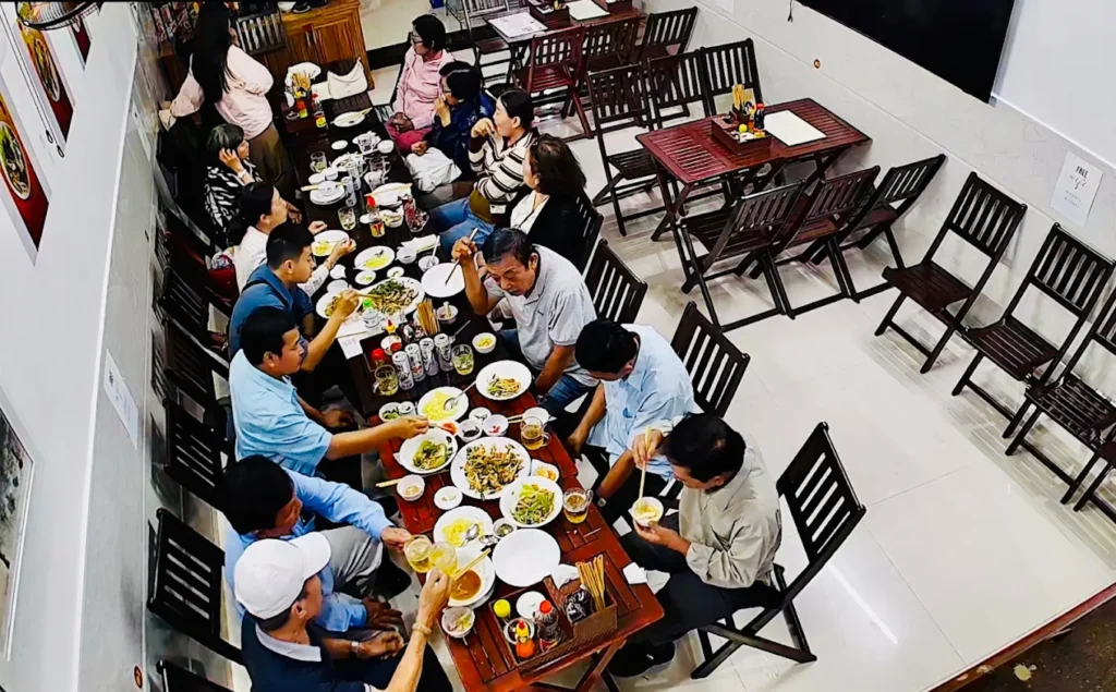 quán cơm gia đình giá địa phương tại Hội An